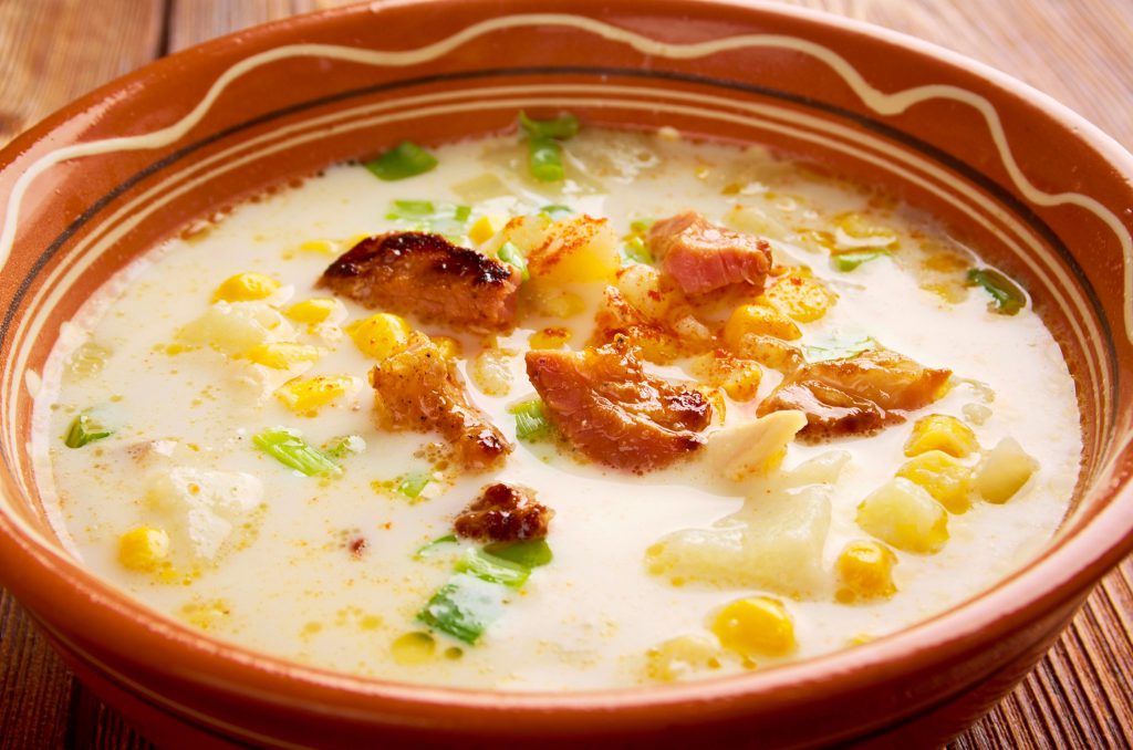 Supă de porumb cu cartofi şi afumătură (3)