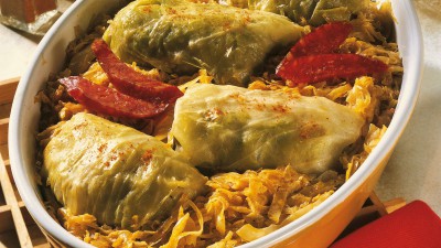 Sarmale în foi de varză murată