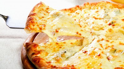 Pizza quatro formaggi